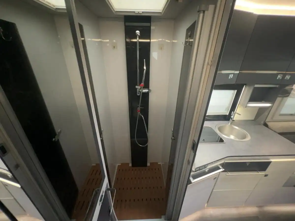 CHALLENGER Graphite 260 Edition Premium - Ansicht 16